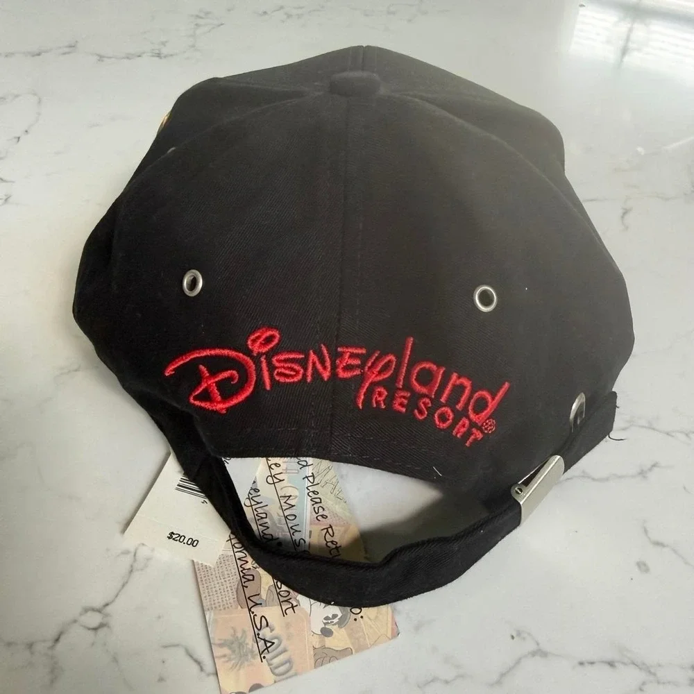 Disneyana Convention 2001 Family Reunion Hat Pin Disneyland Resort NWT Rare Cap